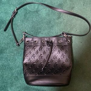 Black medium glamaholic bucket bag